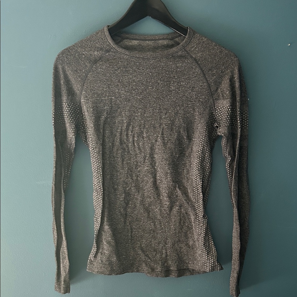 Figs Long Sleeve Tee in Charcoal Gray with Subtle Silver Dots